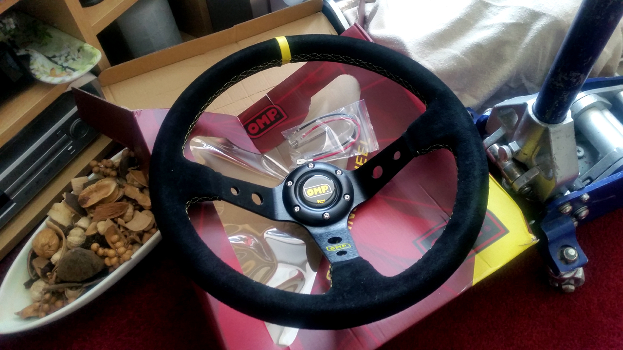 HowTo Fit Aftermarket Steering Wheel & HKB Boss Kit (Tutorial